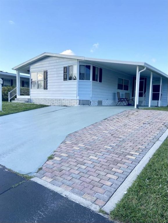 240 Travis Cay Place, Fort Pierce, FL 34982