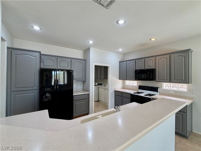 2895 Maffie Street, Henderson, NV 89052
