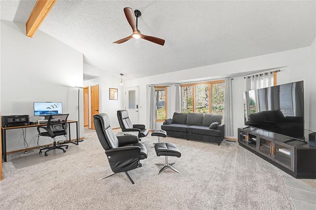 9 Farnham Drive, Bella Vista, AR 72714