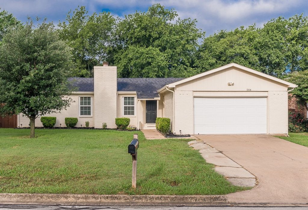 504 Circleview Drive, Mansfield, TX 76063 — exterior