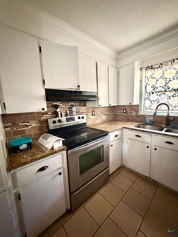 410 Gawin Dr, Warner Robins, GA 31093