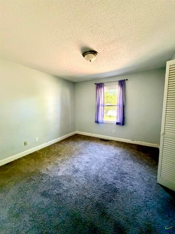 410 Gawin Dr, Warner Robins, GA 31093