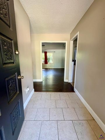 410 Gawin Dr, Warner Robins, GA 31093