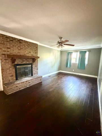 410 Gawin Dr, Warner Robins, GA 31093
