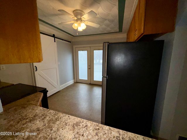 4201 Savage Dr, Louisville, KY 40216