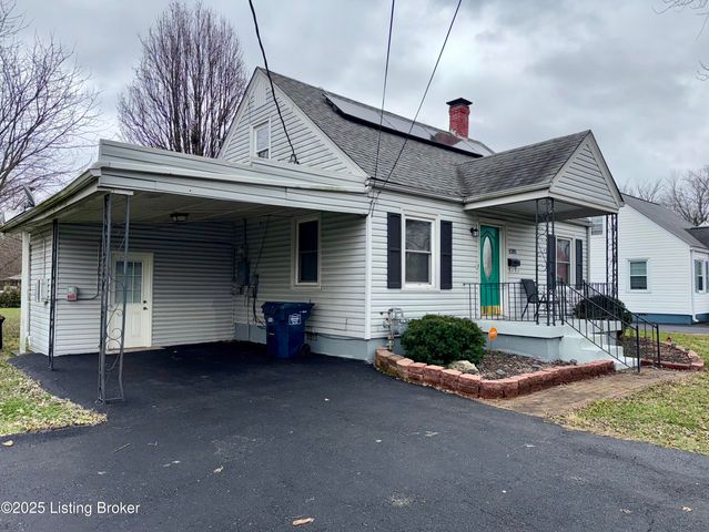 4201 Savage Dr, Louisville, KY 40216