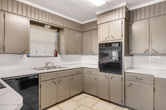 218 Acorn Drive, Lafayette, LA 70507