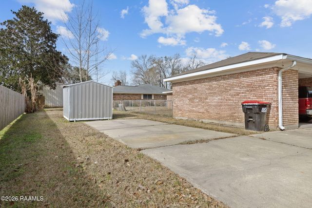 218 Acorn Drive, Lafayette, LA 70507