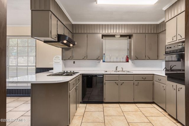 218 Acorn Drive, Lafayette, LA 70507