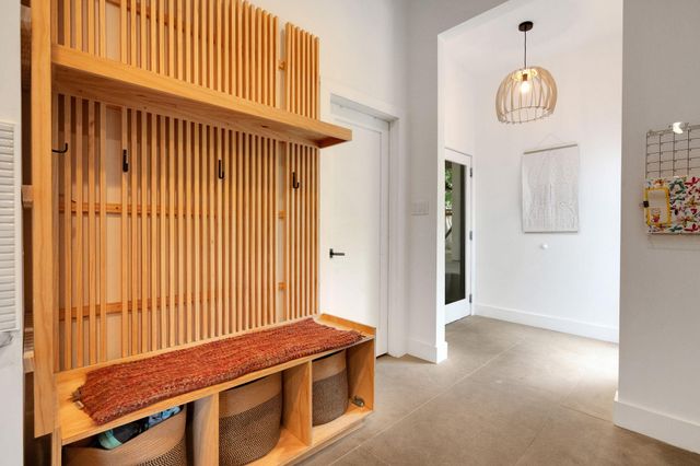 2502 Side CV, Austin, TX 78704