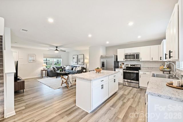 7016 Ludell Lane, Charlotte, NC 28215