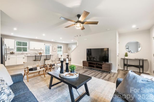 7016 Ludell Lane, Charlotte, NC 28215