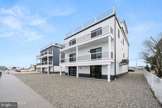 3414 ADAMS AVE, Toms River, NJ 08753