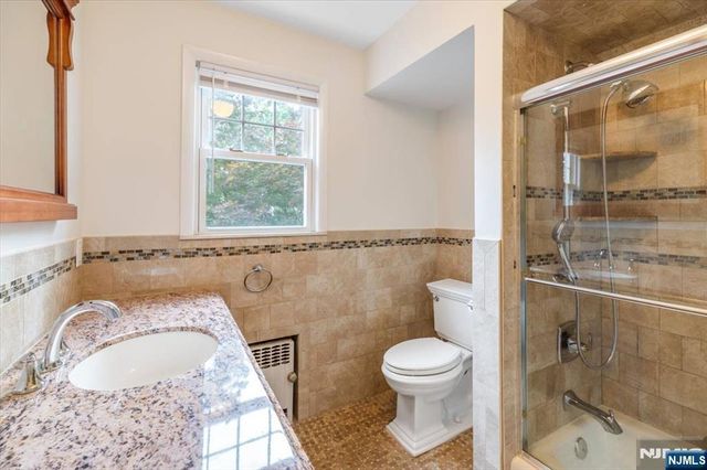 314 Mountain Way, Rutherford, NJ 07070