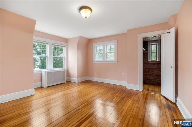 314 Mountain Way, Rutherford, NJ 07070