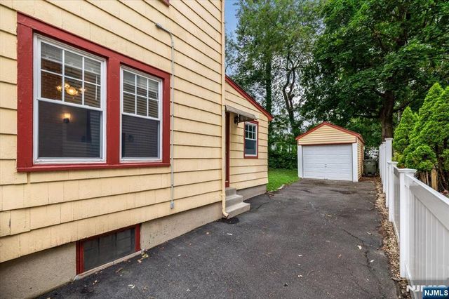 314 Mountain Way, Rutherford, NJ 07070