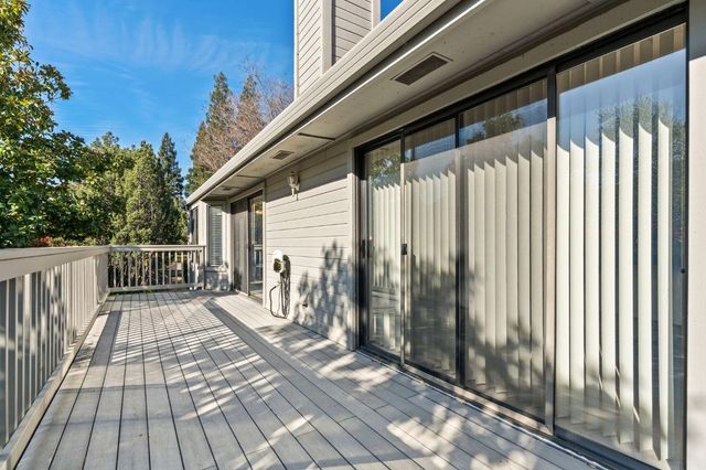 105 Graeagle Ct, Roseville, CA 95678