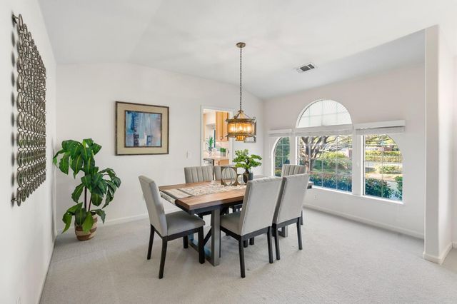 105 Graeagle Ct, Roseville, CA 95678