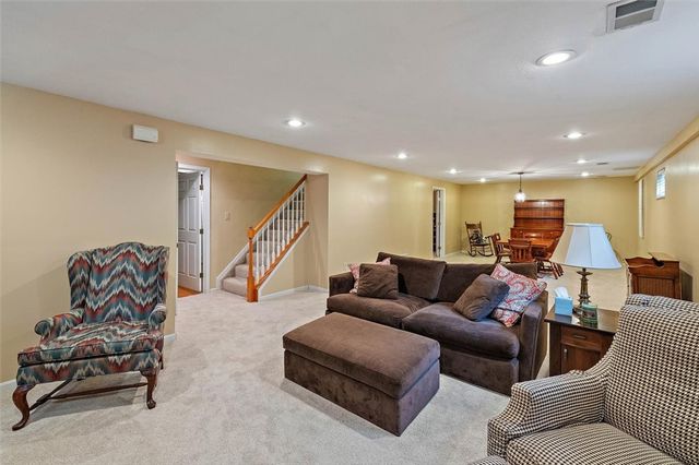 3302 Village Drive, Fairfield, OH 45014