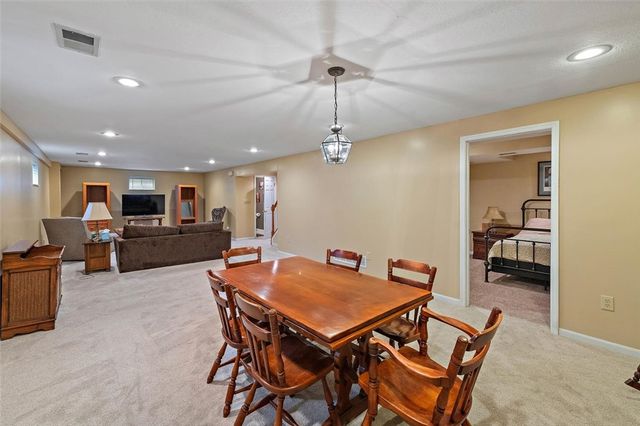 3302 Village Drive, Fairfield, OH 45014