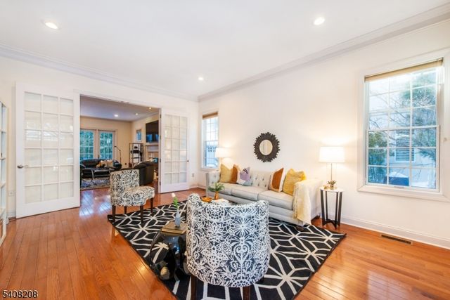 3 Christopher Ct, Montclair Twp., NJ 07042