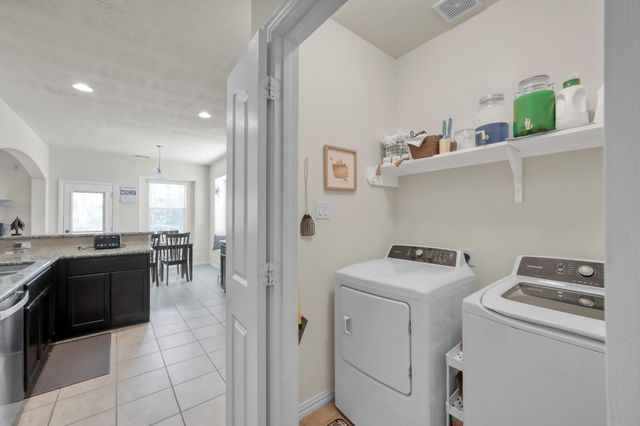 84 Palos Verde, Conroe, TX 77304