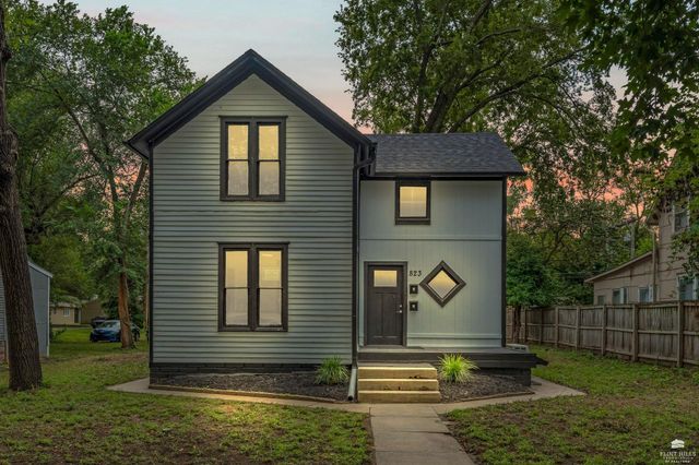 823 Colorado Street, Manhattan, KS 66502