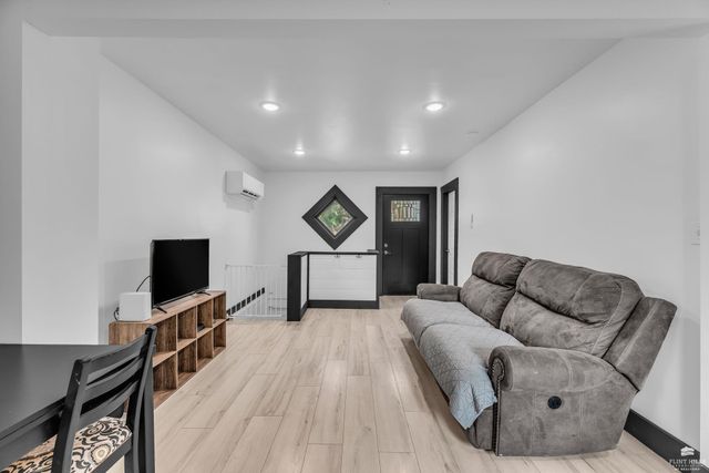 823 Colorado Street, Manhattan, KS 66502