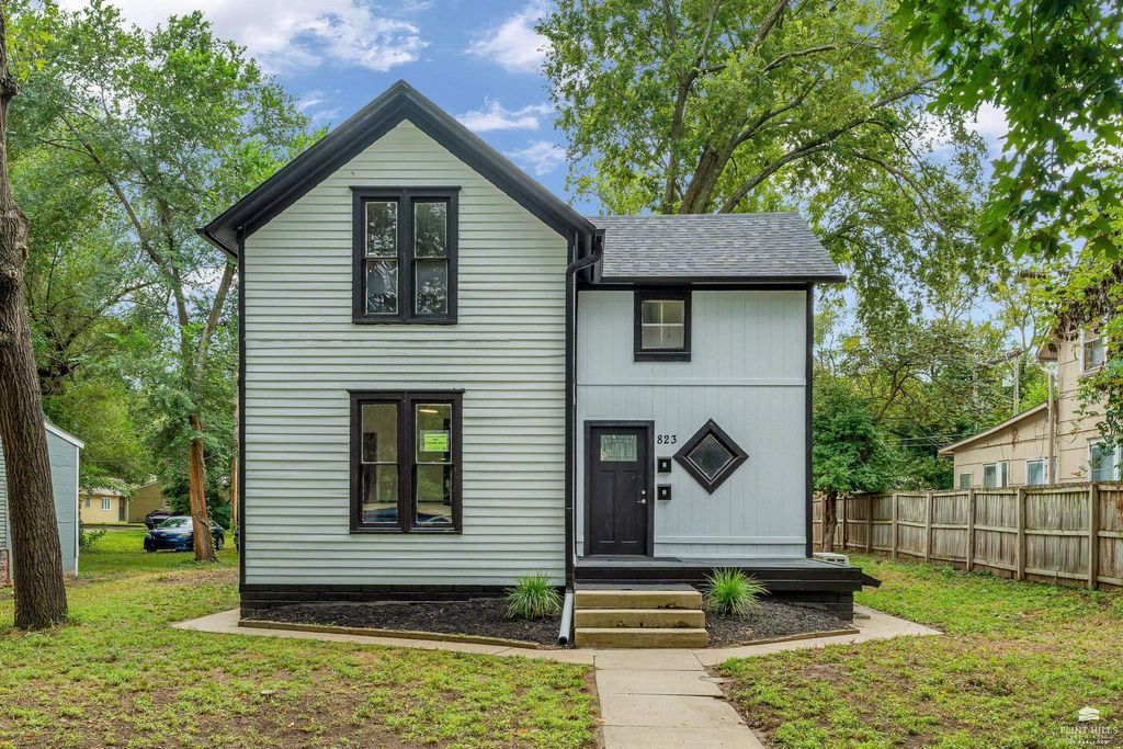 823 Colorado Street, Manhattan, KS 66502