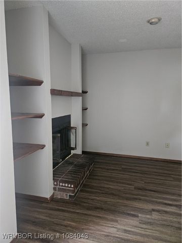 312 N Albert Pike Avenue, Fort Smith, AR 72903