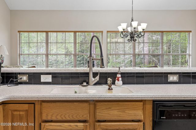 616 THORNWOOD Lane, Orange Park, FL 32073