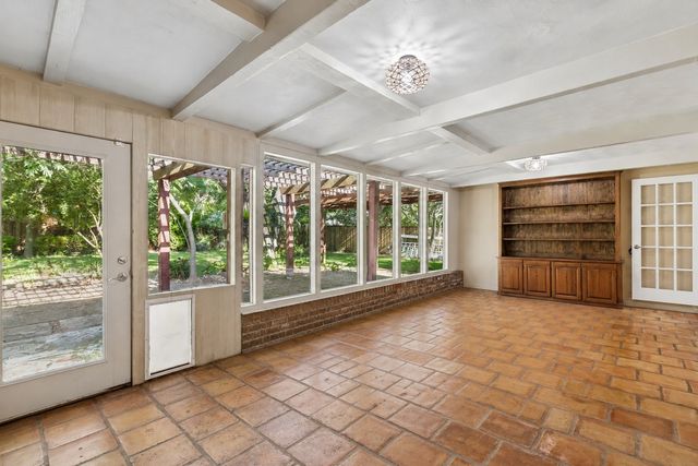 11122 Candlelight Lane, Dallas, TX 75229