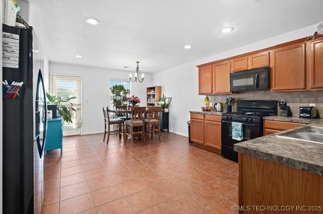 15108 E 108th Street North N, Owasso, OK 74055