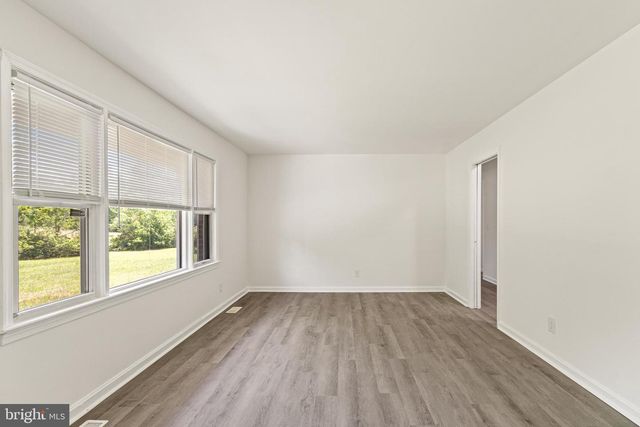 6160 FREDERICKSBURG TPKE, Woodford, VA 22580