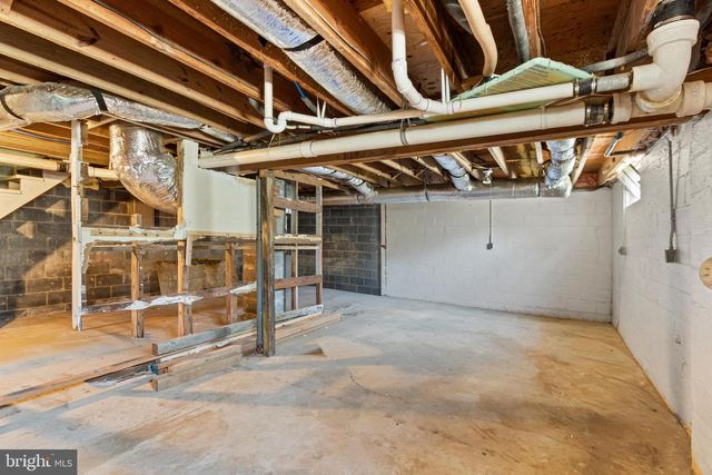 6160 FREDERICKSBURG TPKE, Woodford, VA 22580