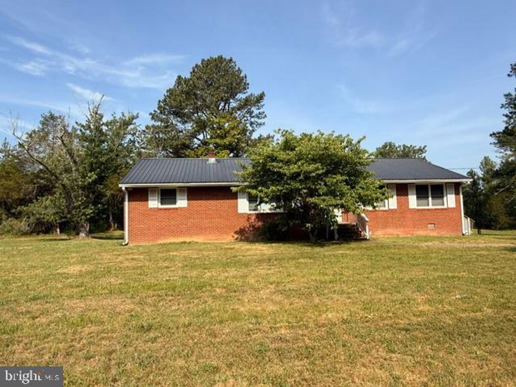 6160 FREDERICKSBURG TPKE, Woodford, VA 22580