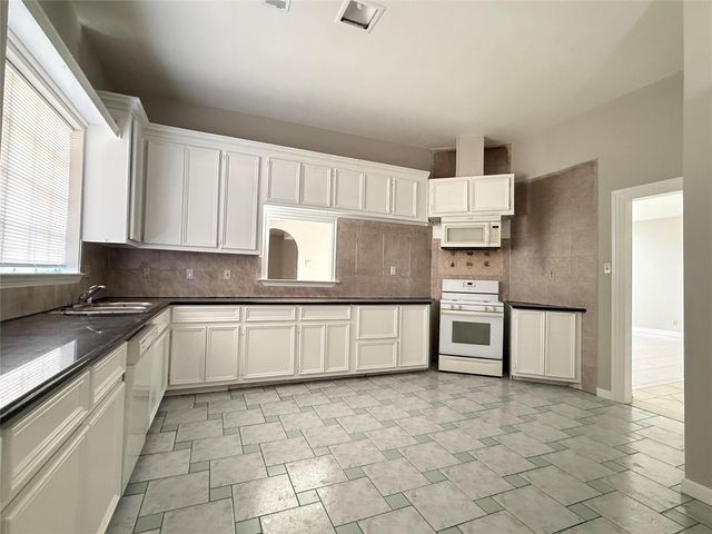 11346 Old Telegraph Road, Houston, TX 77067