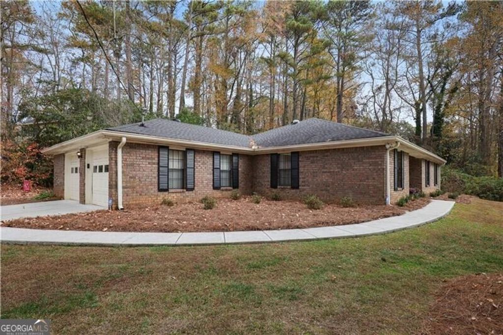 84 Lake Somerset Drive NW, Marietta, GA 30064 — photo 2