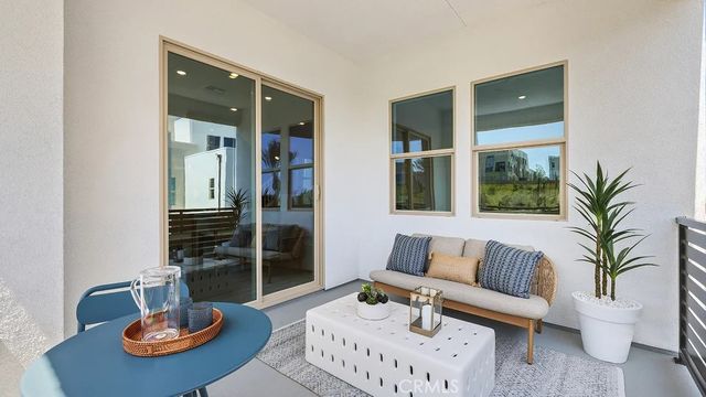 925 Walnut Terrace, Montebello, CA 90640