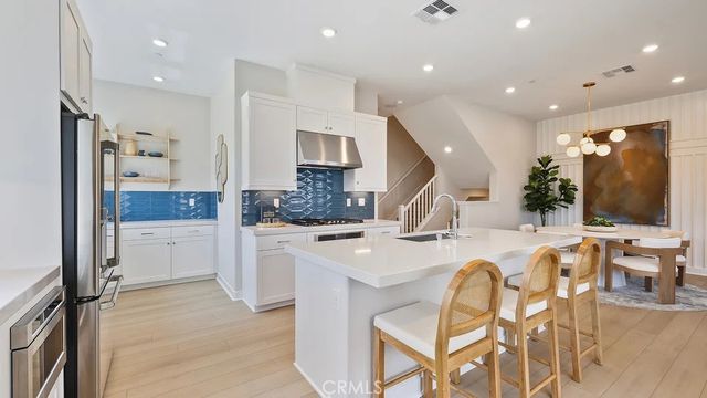 925 Walnut Terrace, Montebello, CA 90640