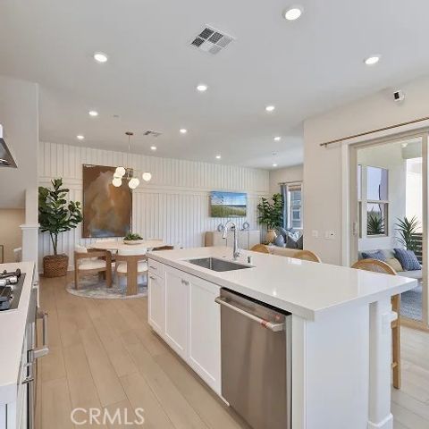 925 Walnut Terrace, Montebello, CA 90640