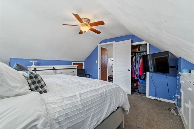 127 Hoffman St, Shaler, PA 15116