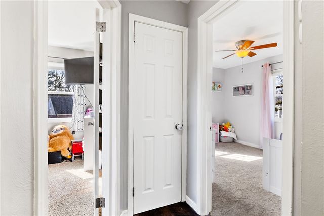 127 Hoffman St, Shaler, PA 15116