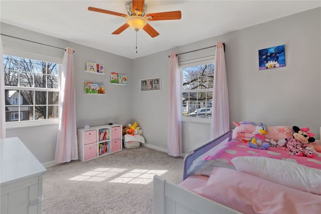 127 Hoffman St, Shaler, PA 15116