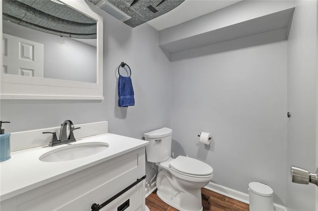 127 Hoffman St, Shaler, PA 15116