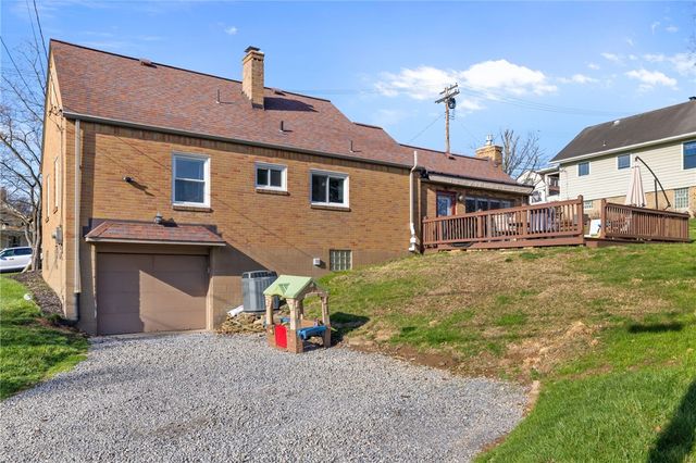 127 Hoffman St, Shaler, PA 15116