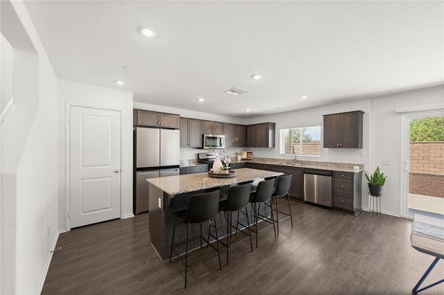 1385 Caprice Court, Hemet, CA 92543