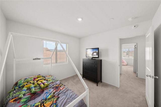 1385 Caprice Court, Hemet, CA 92543