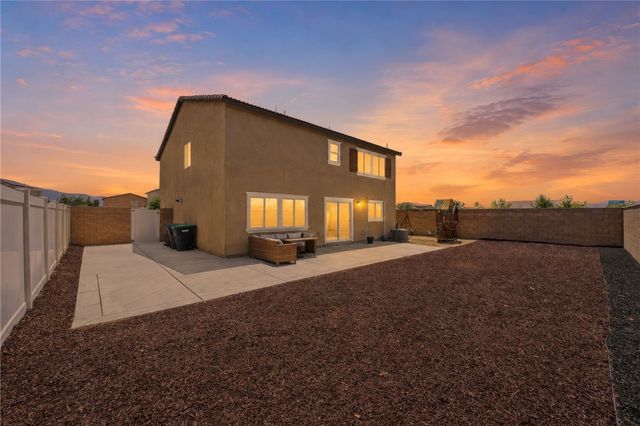 1385 Caprice Court, Hemet, CA 92543
