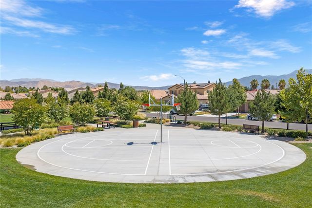 1385 Caprice Court, Hemet, CA 92543